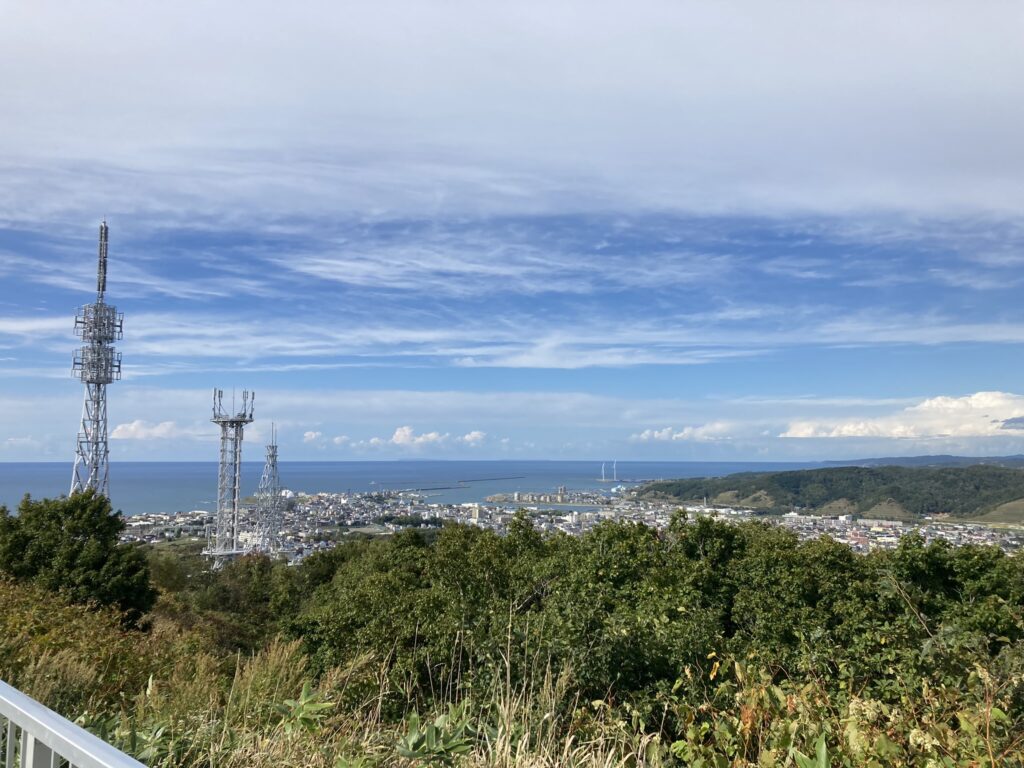 千望台からの留萌市