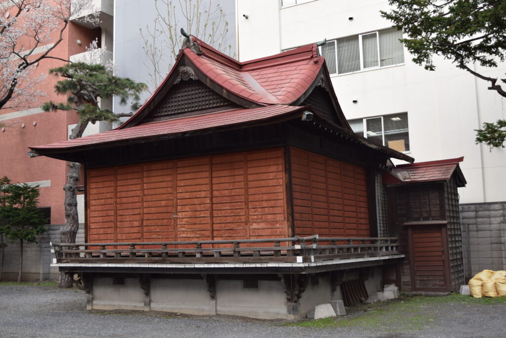 三吉神社　神楽殿