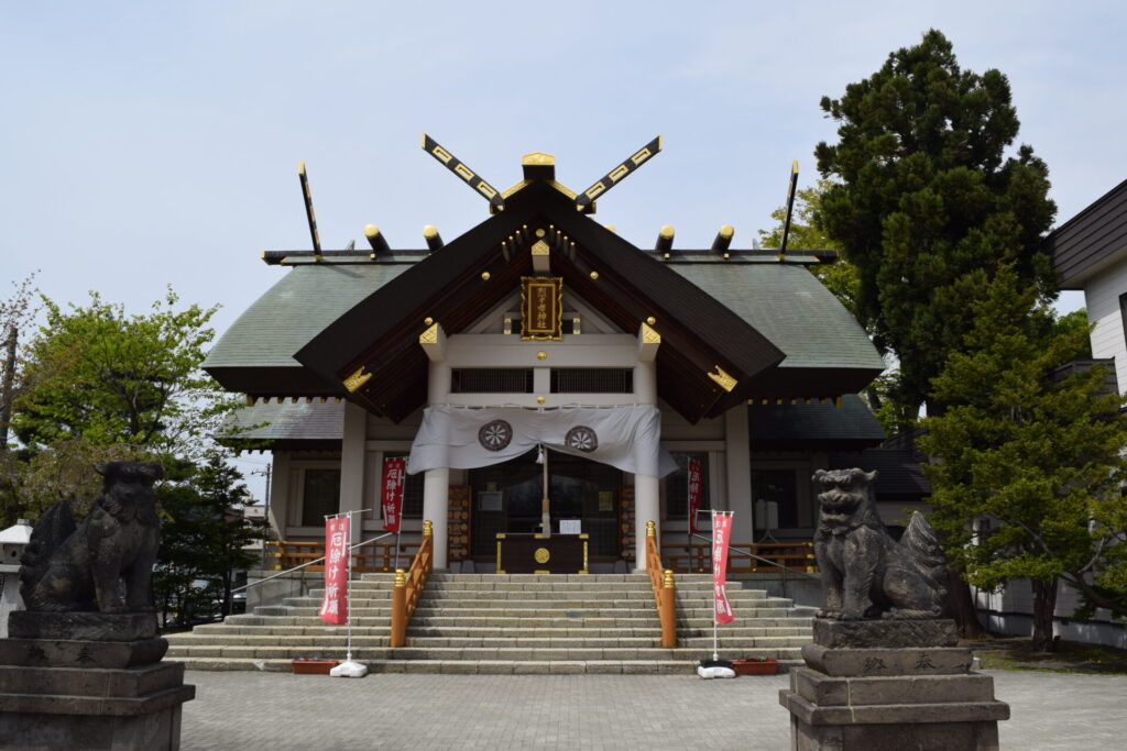 烈々布神社 社殿