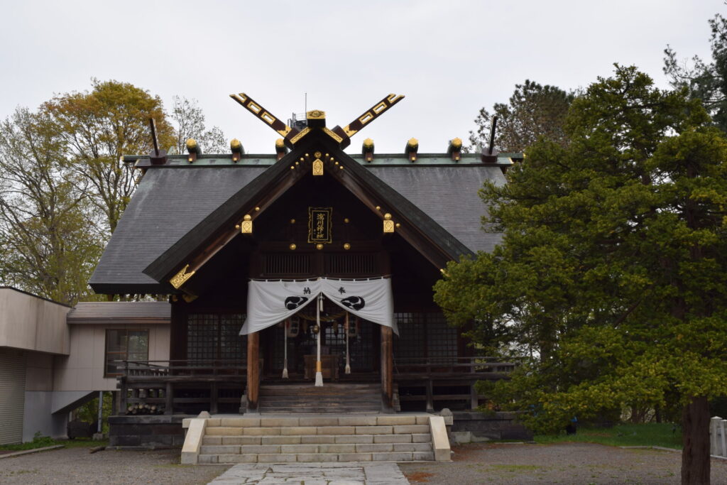 滝川神社 社殿