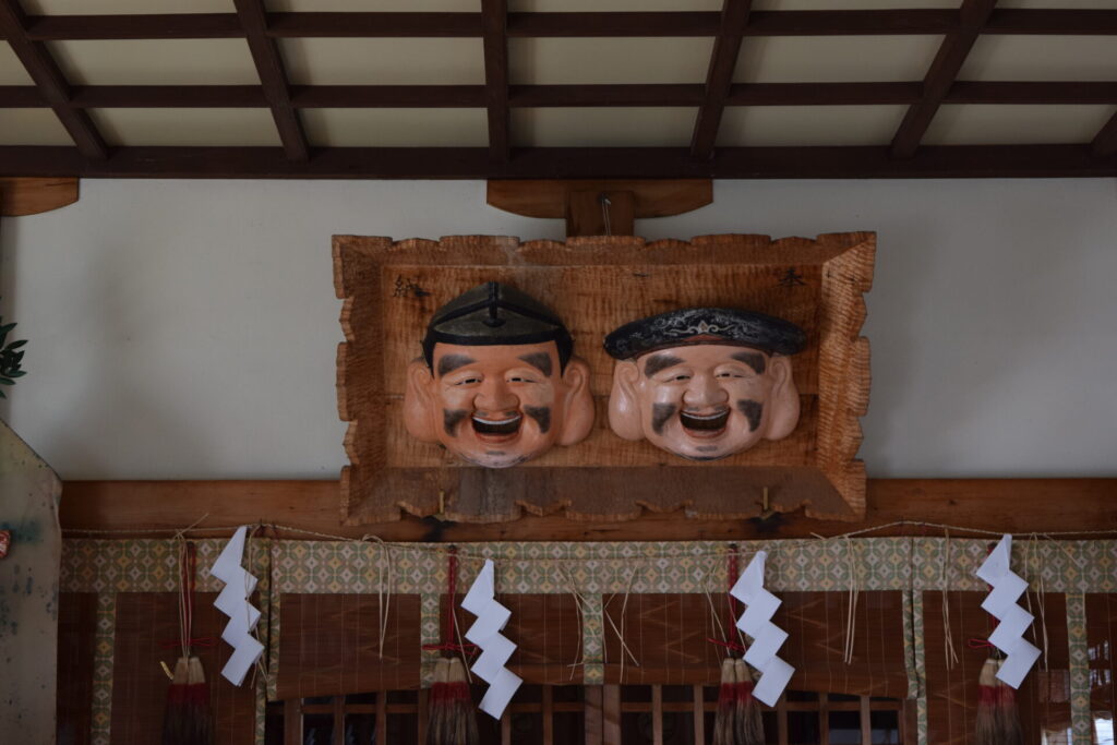 厚田神社　拝殿