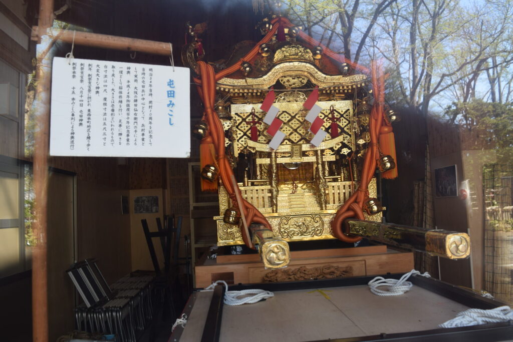 旭川神社　屯田みこし