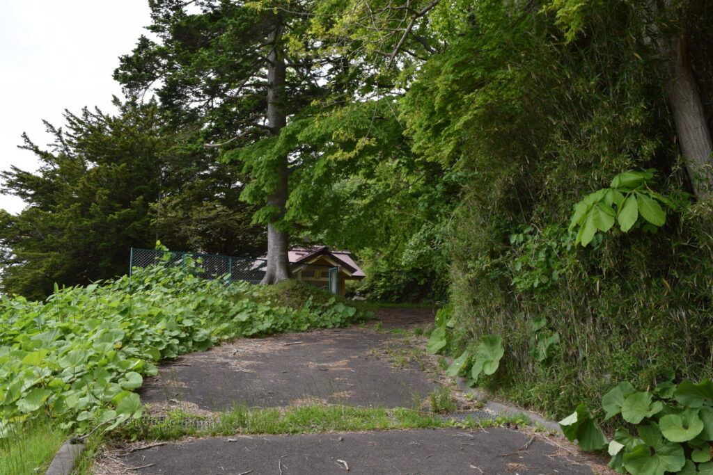 登別神社　駐車スペース