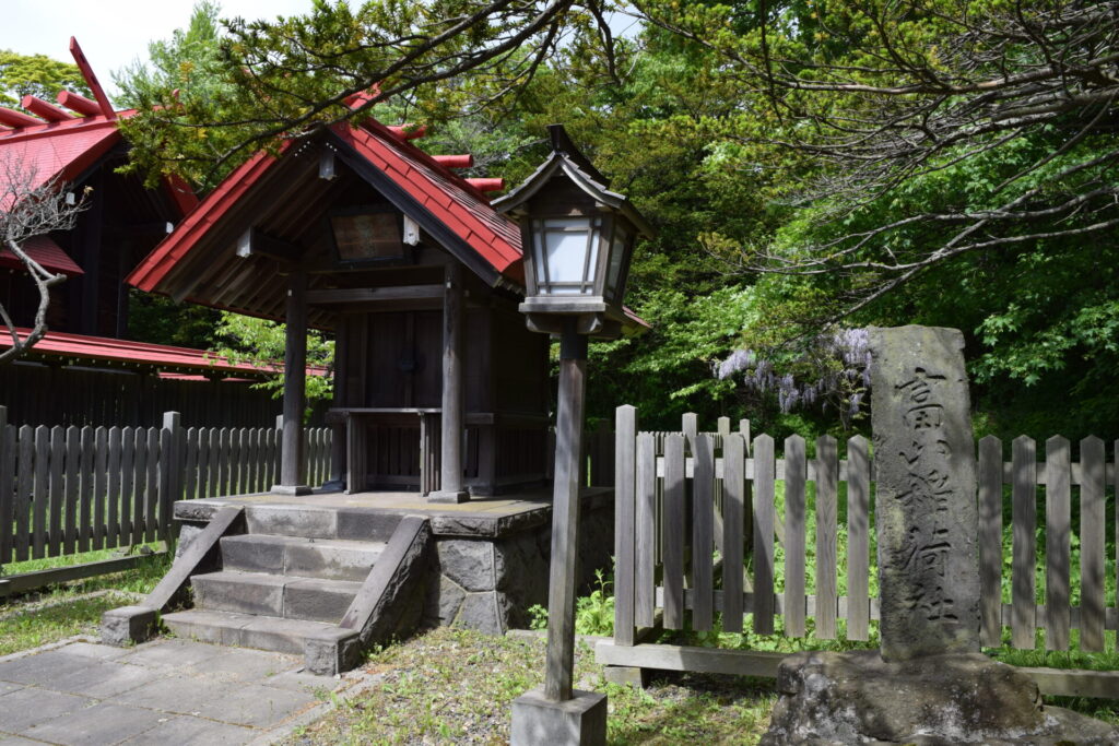 御傘山神社 富山稲荷神社