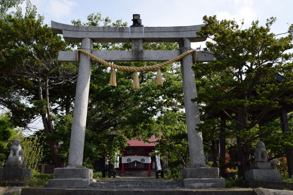 増毛厳島神社 鳥居