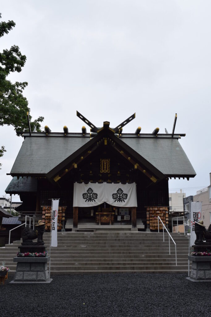 札幌諏訪神社　社殿