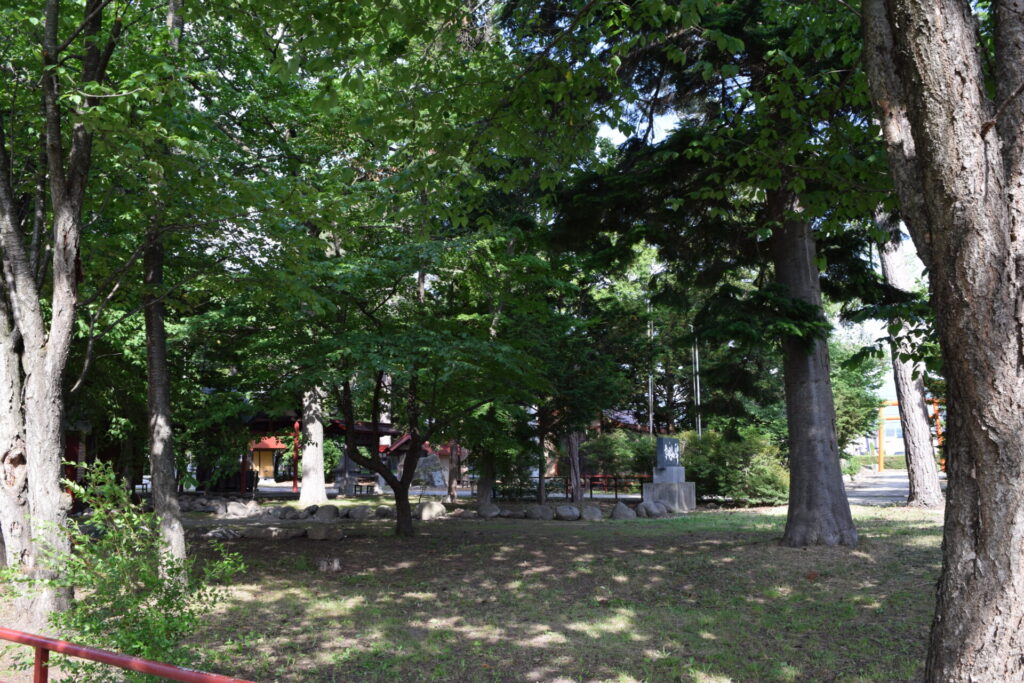 上富良野神社 境内