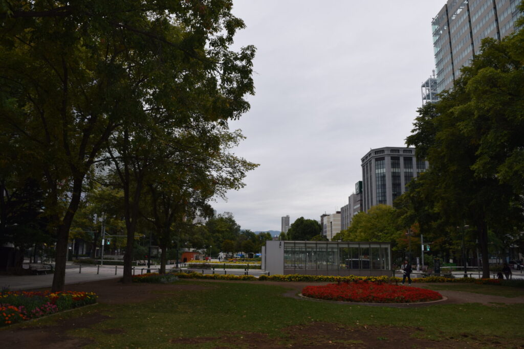 大通公園 1.5Km先は見えません