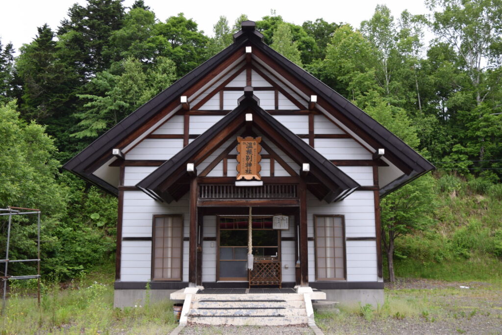 温根別神社　社殿
