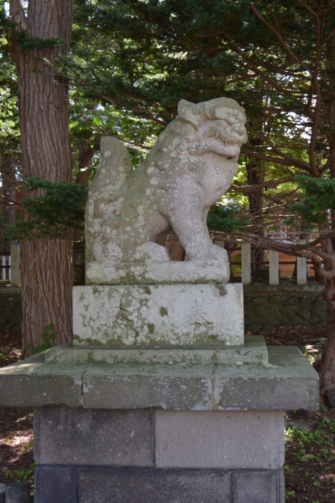 留萌神社　狛犬