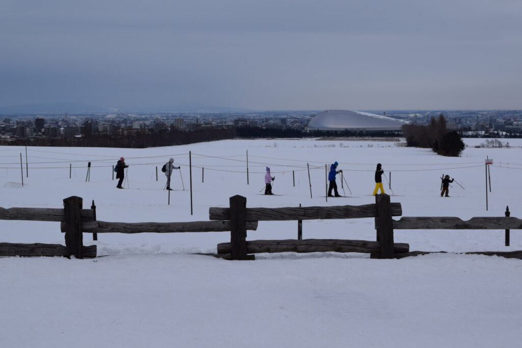 さっぽろ羊ヶ丘展望台　歩くスキー