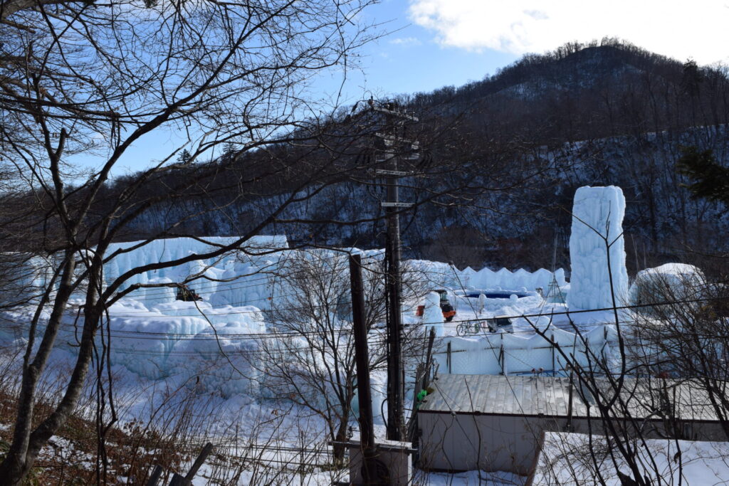 支笏湖神社　すぐ横の氷濤祭り会場