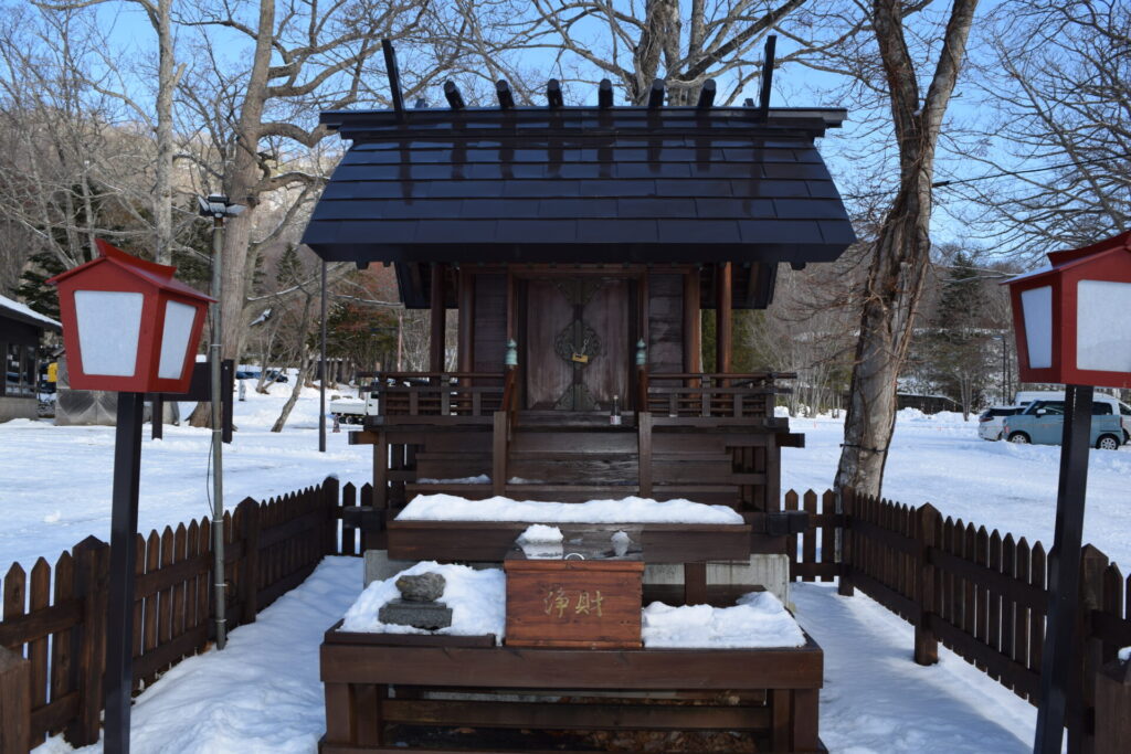 支笏湖神社　社殿