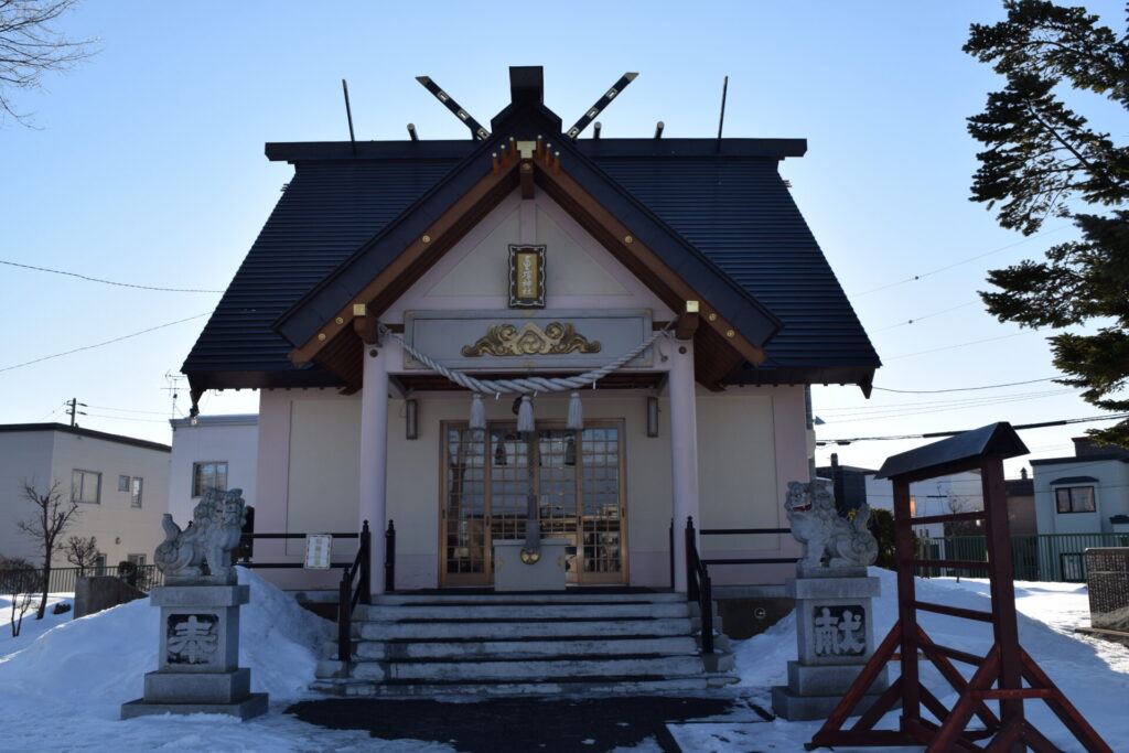 三里塚神社　社殿