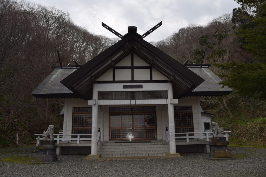 三石神社 社殿