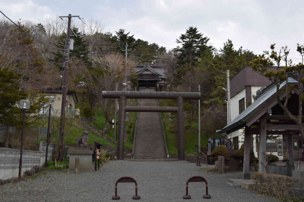 浦河神社　参道