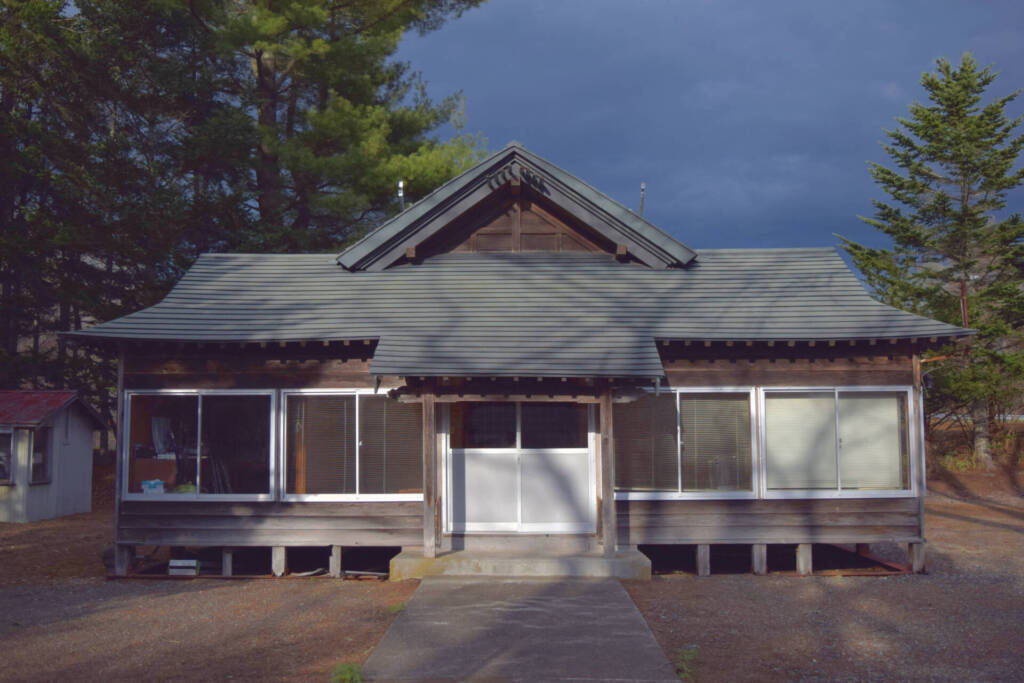 常室神社　社殿