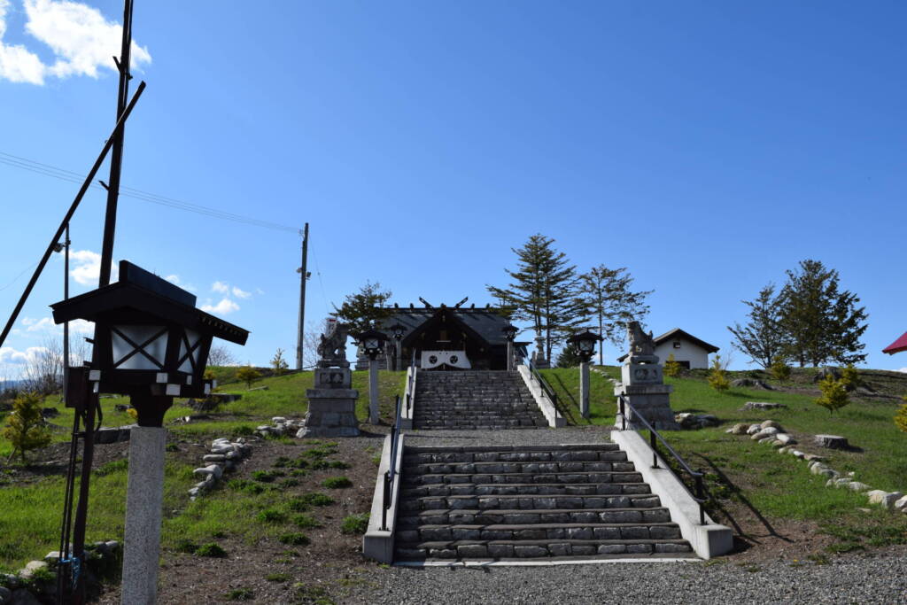 清水神社　境内