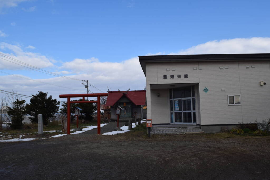 豊畑神社　豊畑会館