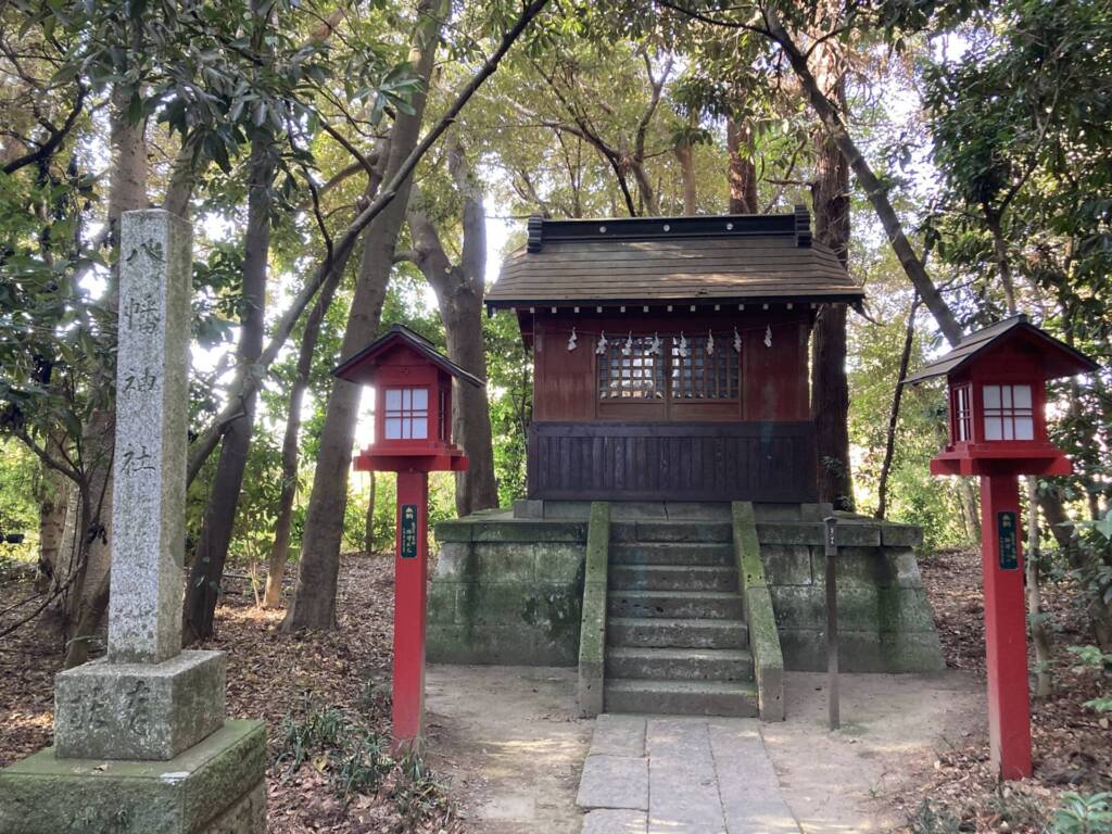 鷲宮神社　八幡神社の社殿